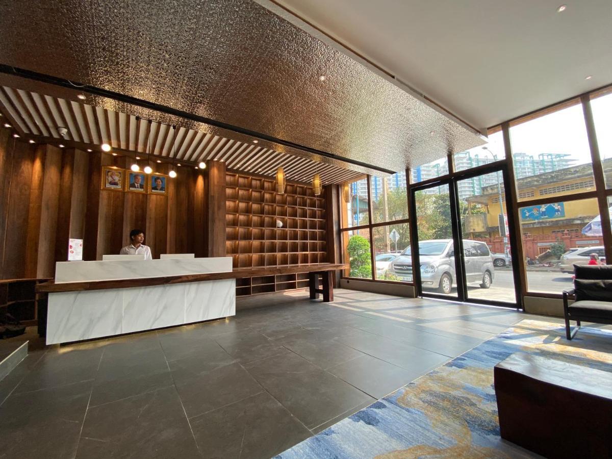 Yunfan Hotel بنوم بنه المظهر الخارجي الصورة
